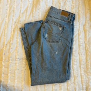 American eagle comfy mom jeans with rips on the knees